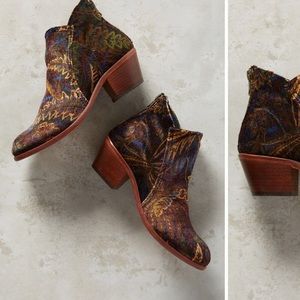 NWT Anthropologie Hudson Garnett Ankle Booties 38